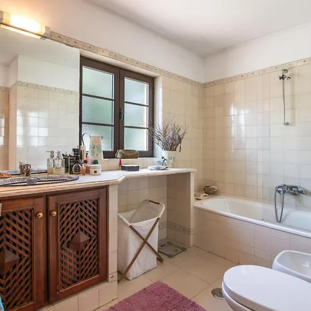Villa Vivenda Com Jardim E Piscina Tavira