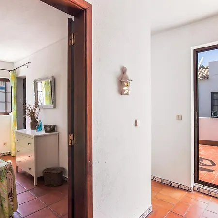 Vivenda Com Jardim E Piscina Villa *