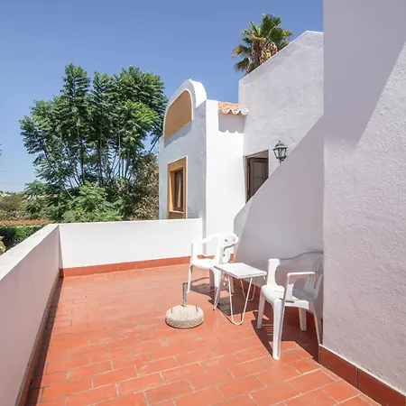 Vivenda Com Jardim E Piscina Tavira