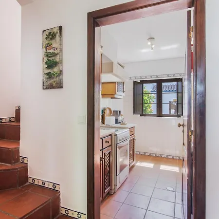 Vivenda Com Jardim E Piscina Villa *